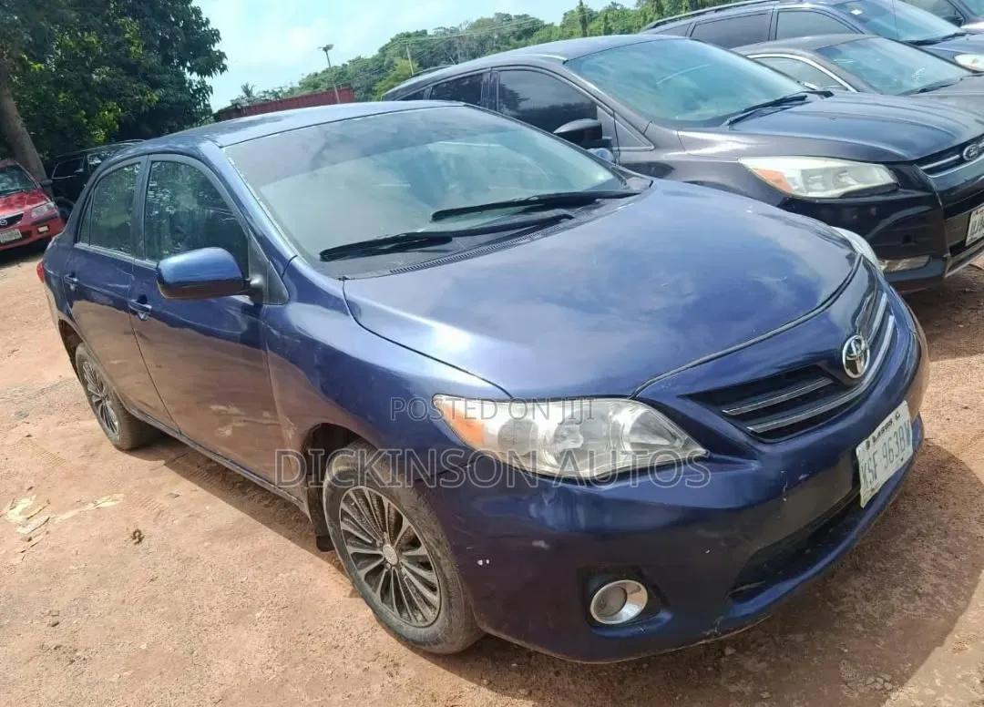 Toyota Corolla 2010 Blue