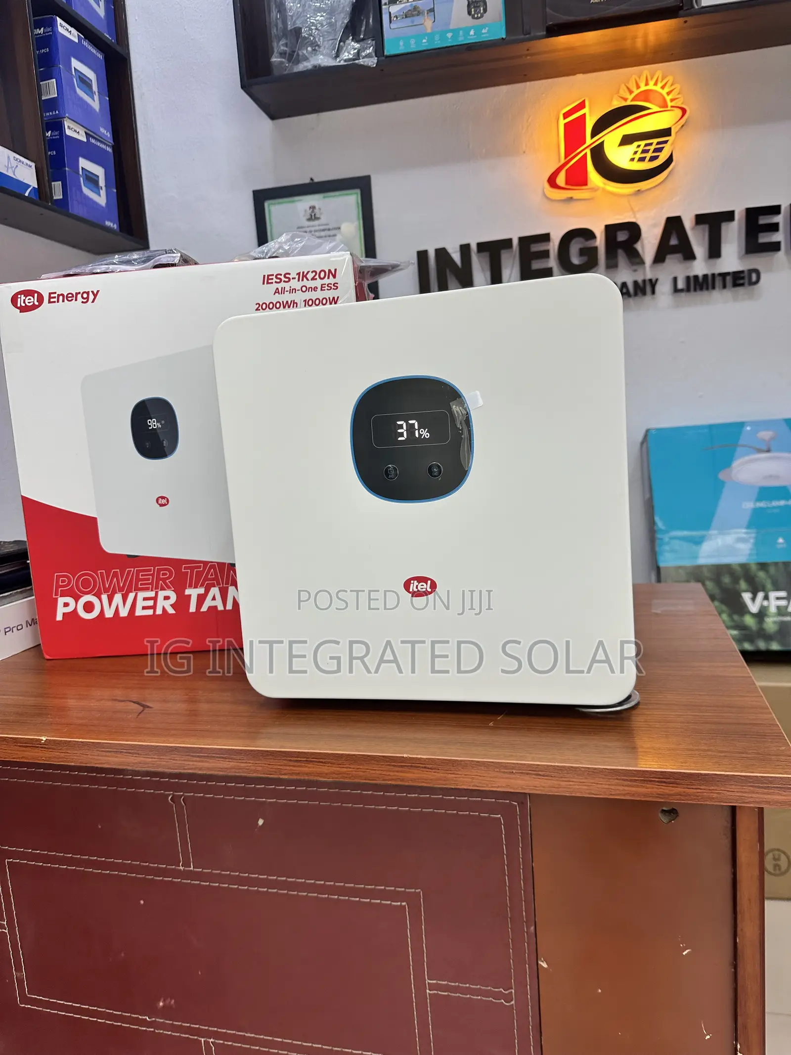 Itel 1000w Solar Generator