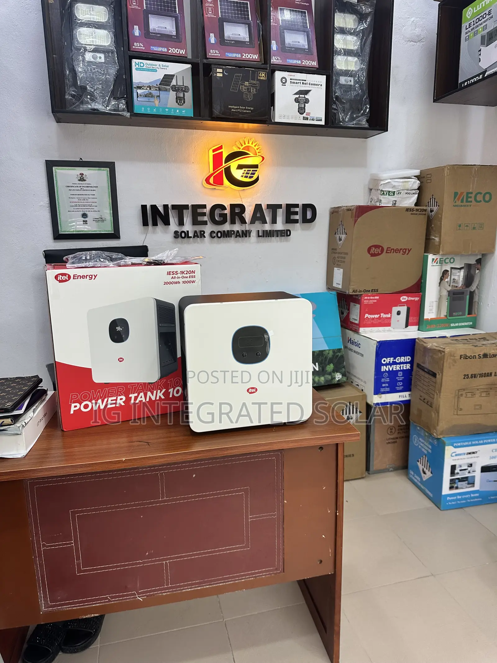 Itel 1000w Solar Generator