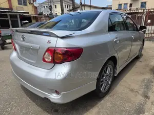 Toyota Corolla 2009 Silver
