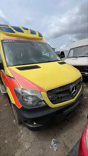Mercedes-Benz Sprinter 2017 Yellow