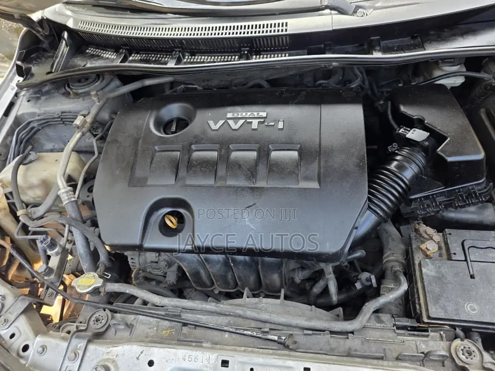 Toyota Corolla 2009 Silver