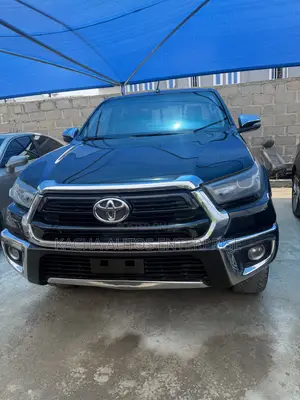 Toyota Hilux 2023 Black