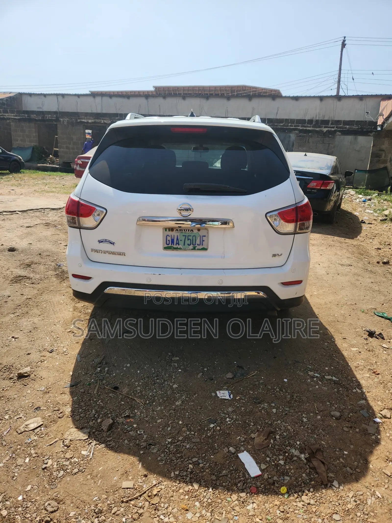 Nissan Pathfinder 2015 White