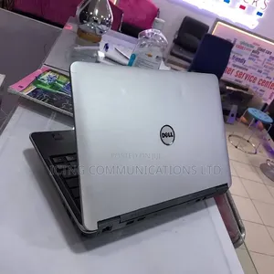 Laptop Dell 8GB Intel Core i7 SSD 128GB