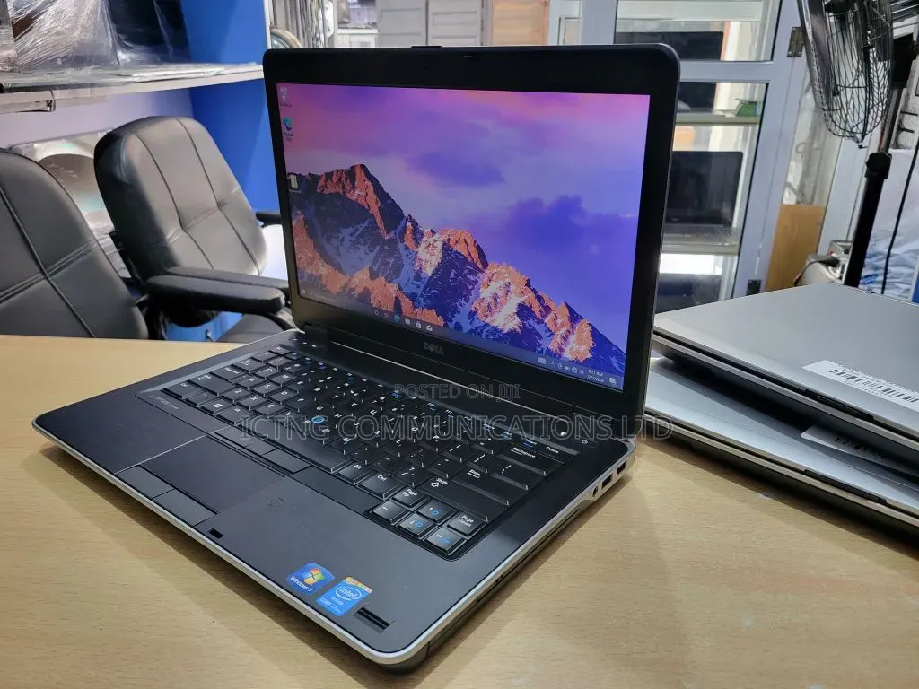 Laptop Dell 8GB Intel Core i7 SSD 128GB