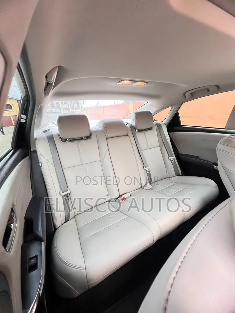 Toyota Avalon 2015 Black