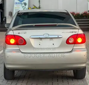 Toyota Corolla 2004 Silver