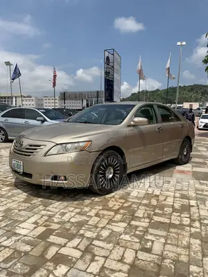 Toyota Camry LE 4dr Sedan (2.4L 4cyl 5A) 2008 Gold