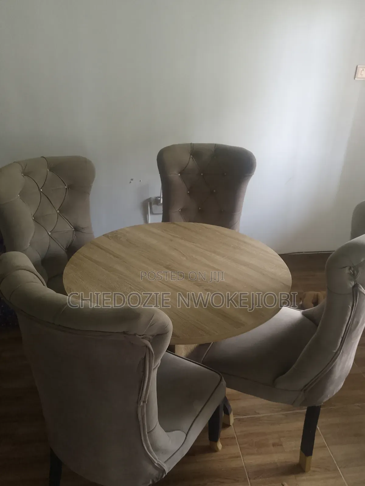 Dinning Table and Chairs