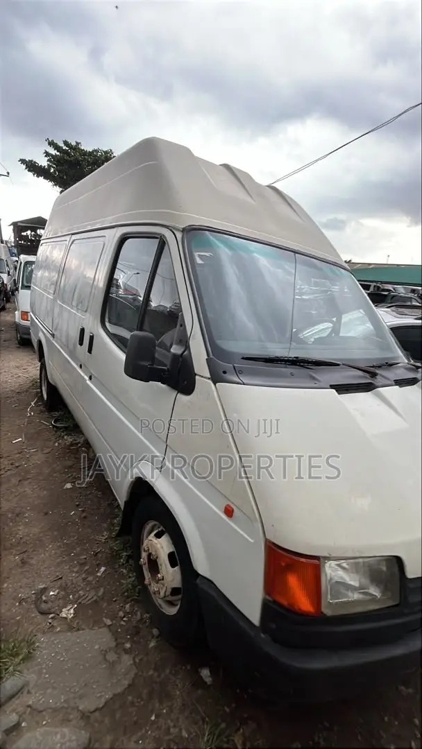 Ford Transit 2002 White