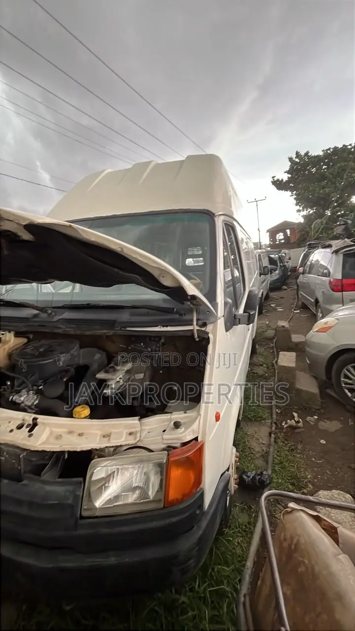 Ford Transit 2002 White