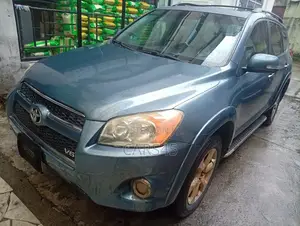 Toyota RAV4 2010 Blue