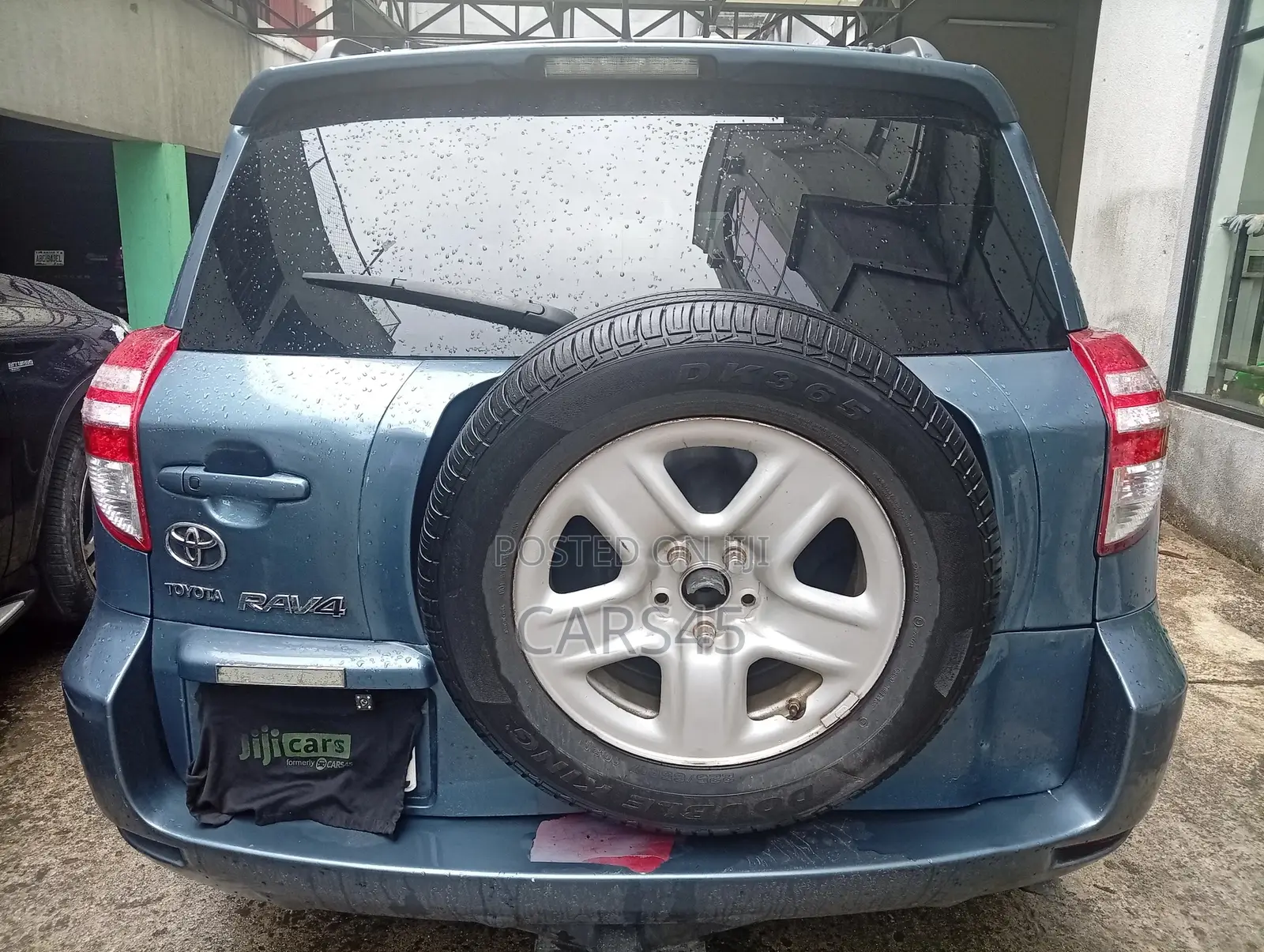 Toyota RAV4 2010 Blue