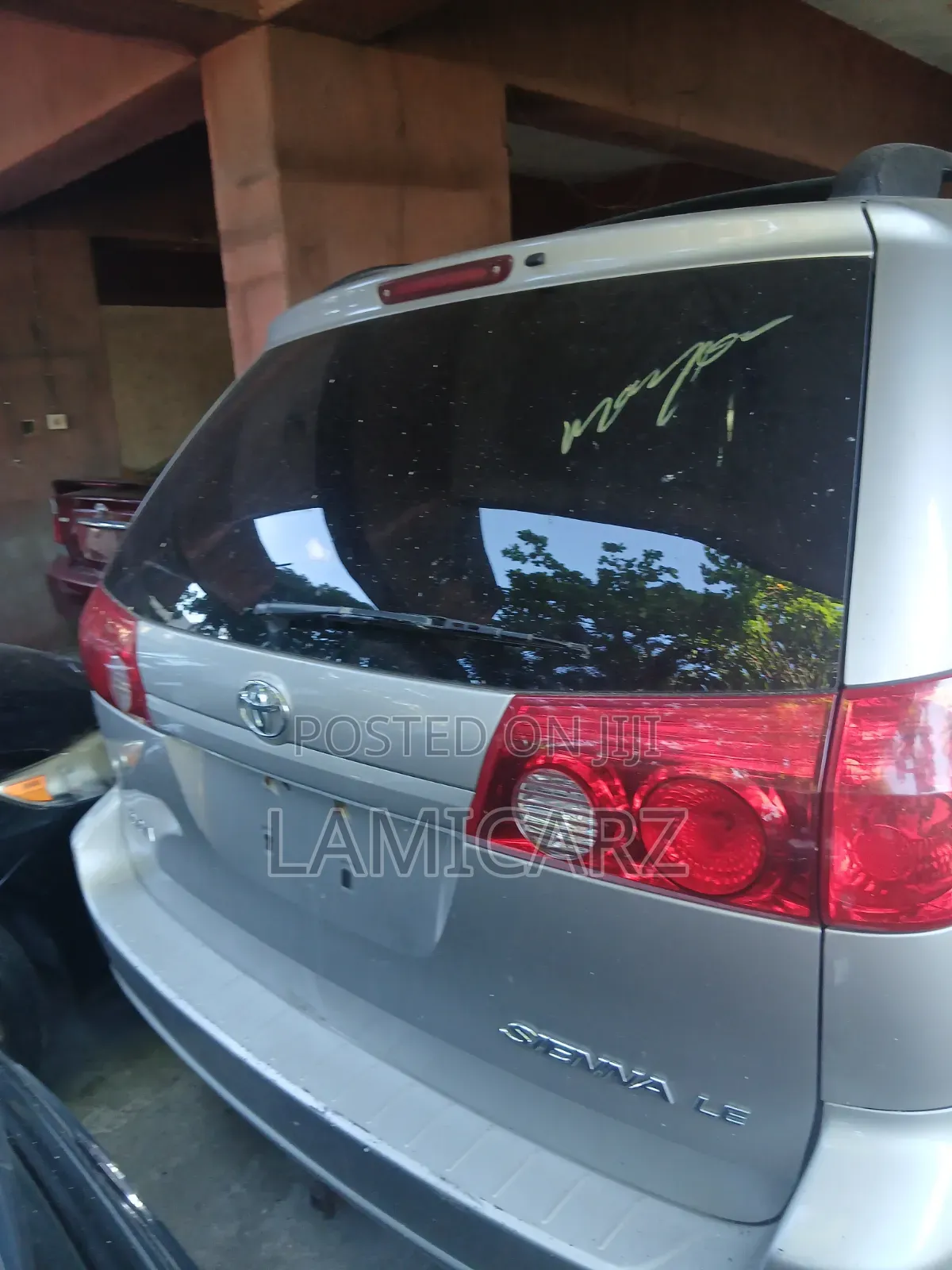 Toyota Sienna 2009 Silver