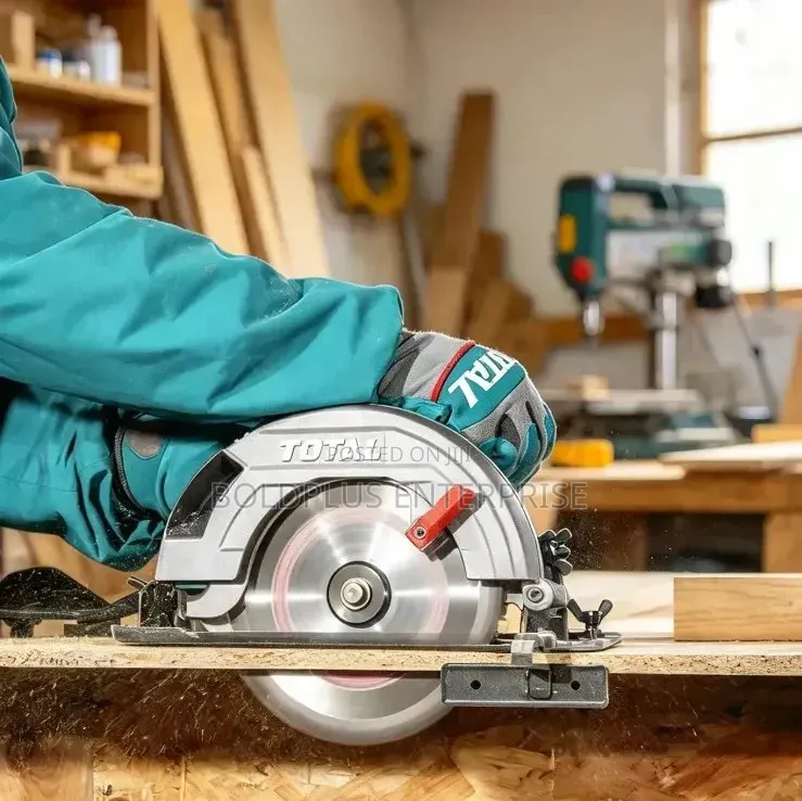 1400 Watts Total Circular Saw Machine
