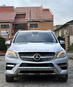 Mercedes-Benz M Class 2013 Silver