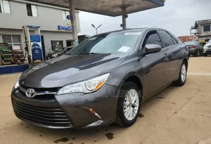 Toyota Camry LE 4dr Sedan (2.5L 4cyl 6A) 2017 Gray