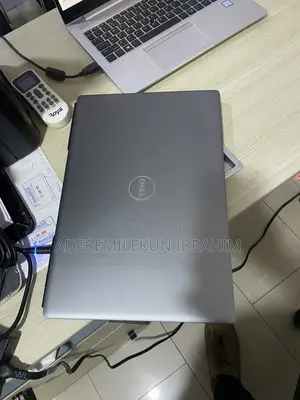 Laptop Dell Precision 7550 16GB Intel Core i5 SSD 512GB
