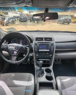 Toyota Camry LE 4dr Sedan (2.5L 4cyl 6A) 2017 Gray