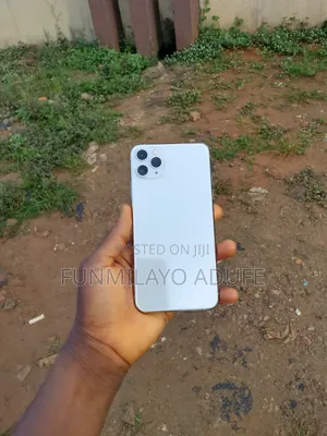Apple iPhone 11 Pro Max 64 GB White