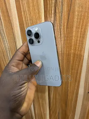 Apple iPhone 15 Pro 256 GB Gray