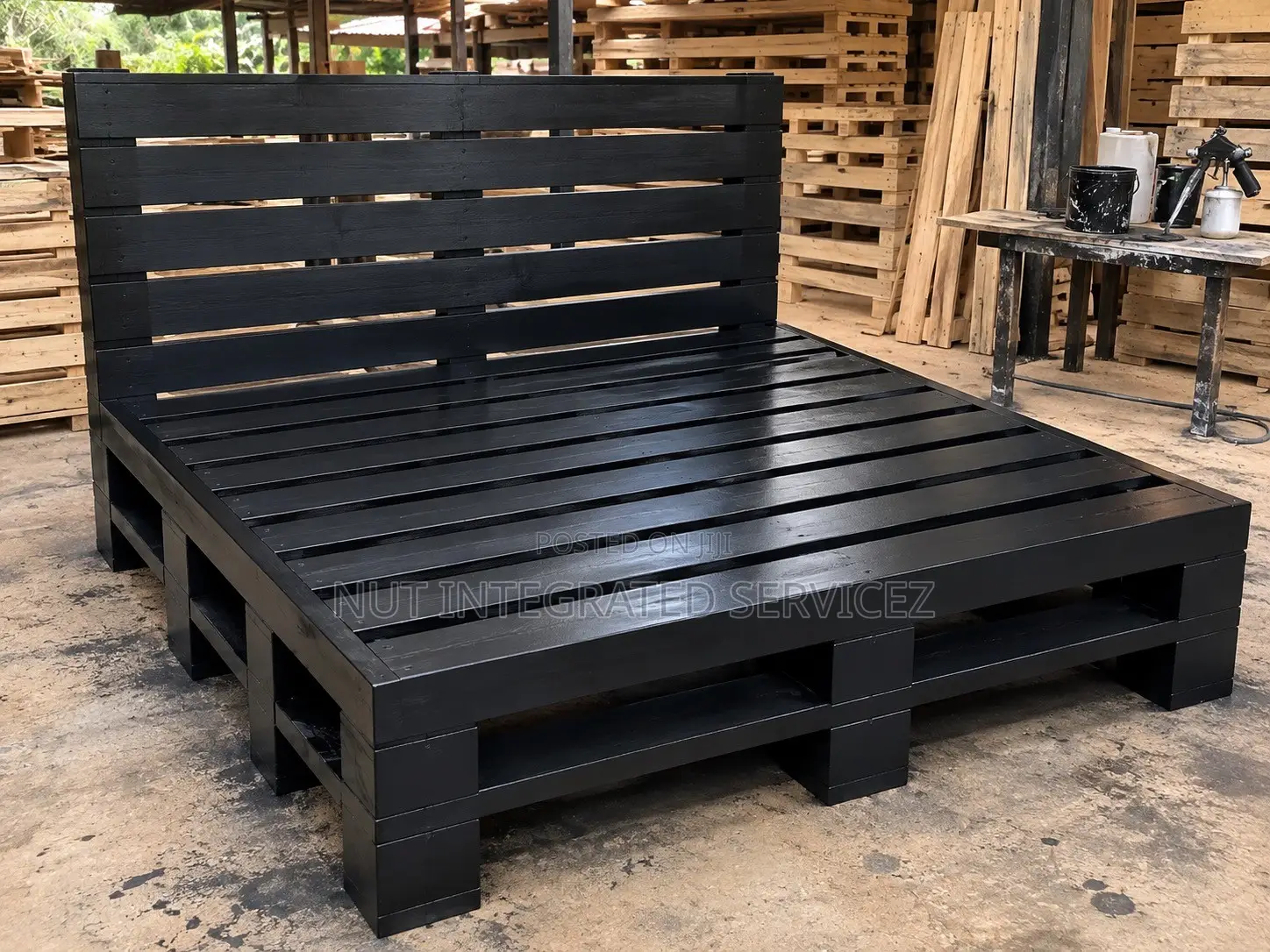 Perfect Pallet Bedframe 4 by 6
