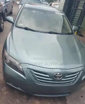 Toyota Camry LE 4dr Sedan (2.4L 4cyl 5A) 2008 Gray