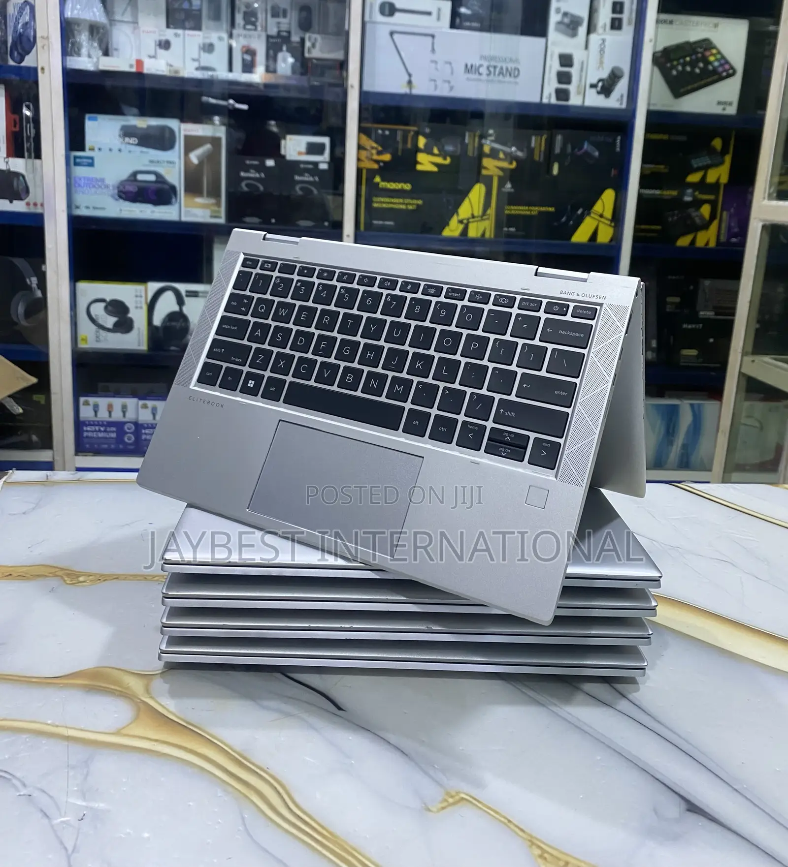 Laptop HP EliteBook 830 G8 16GB Intel Core i7 SSD 256GB