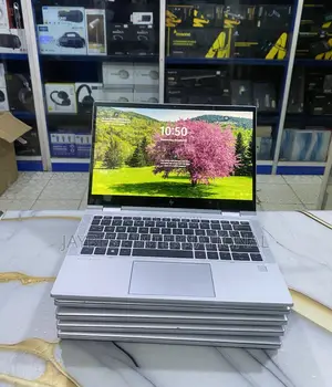 Laptop HP EliteBook 830 G8 16GB Intel Core i7 SSD 256GB