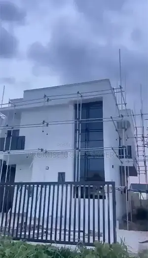 4bdrm Duplex in White Plains, Lokogoma for sale