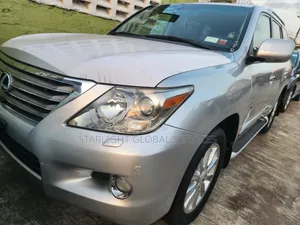 Lexus LX 570 2010 Silver