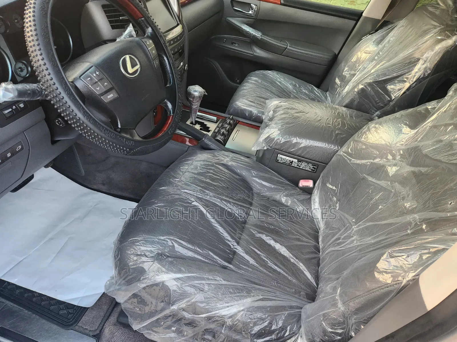 Lexus LX 570 2010 Silver