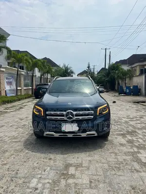 Mercedes-Benz GLB-Class 2021 Blue