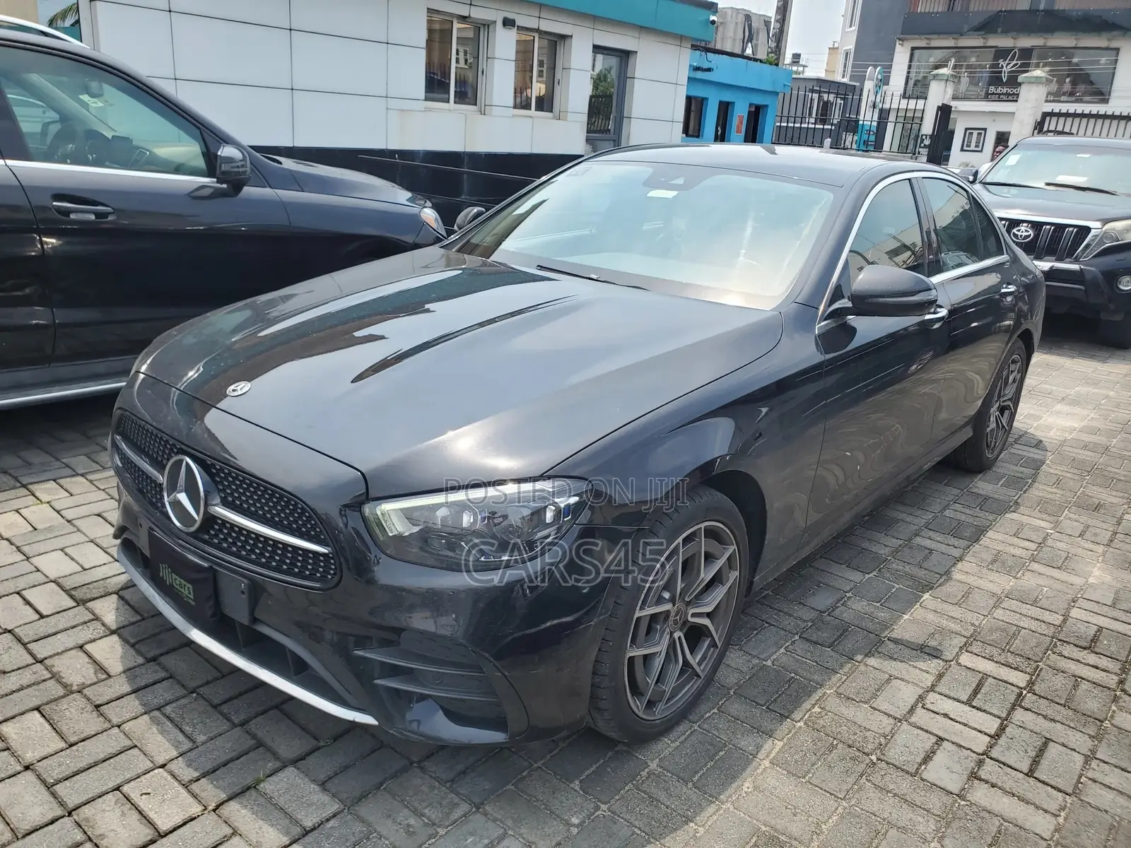 Mercedes-Benz E350 2022 Black