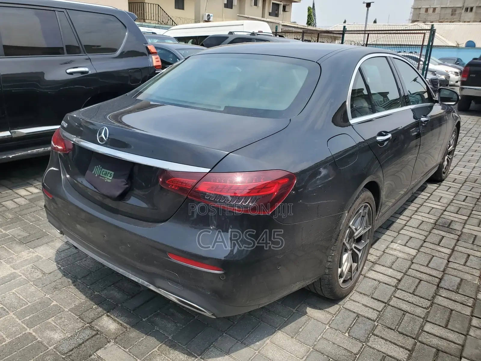 Mercedes-Benz E350 2022 Black