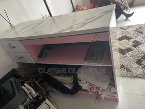 Receptionist Table