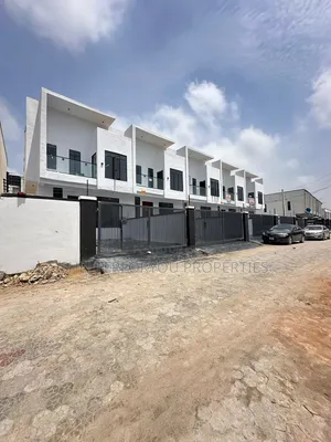 4bdrm Duplex in Ikota for sale