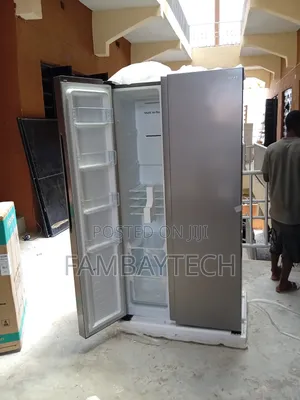 New Side-by-Side Hisense RC-67WSI Refrigerator