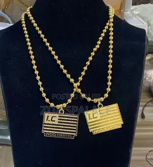 Classy I C Necklace