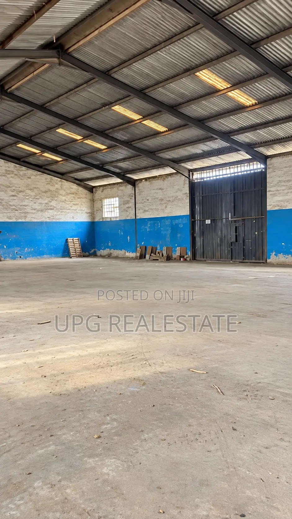 Spacious Warehouse