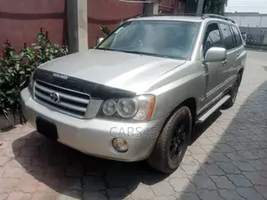 Toyota Highlander 2002 Silver