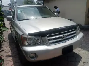 Toyota Highlander 2002 Silver
