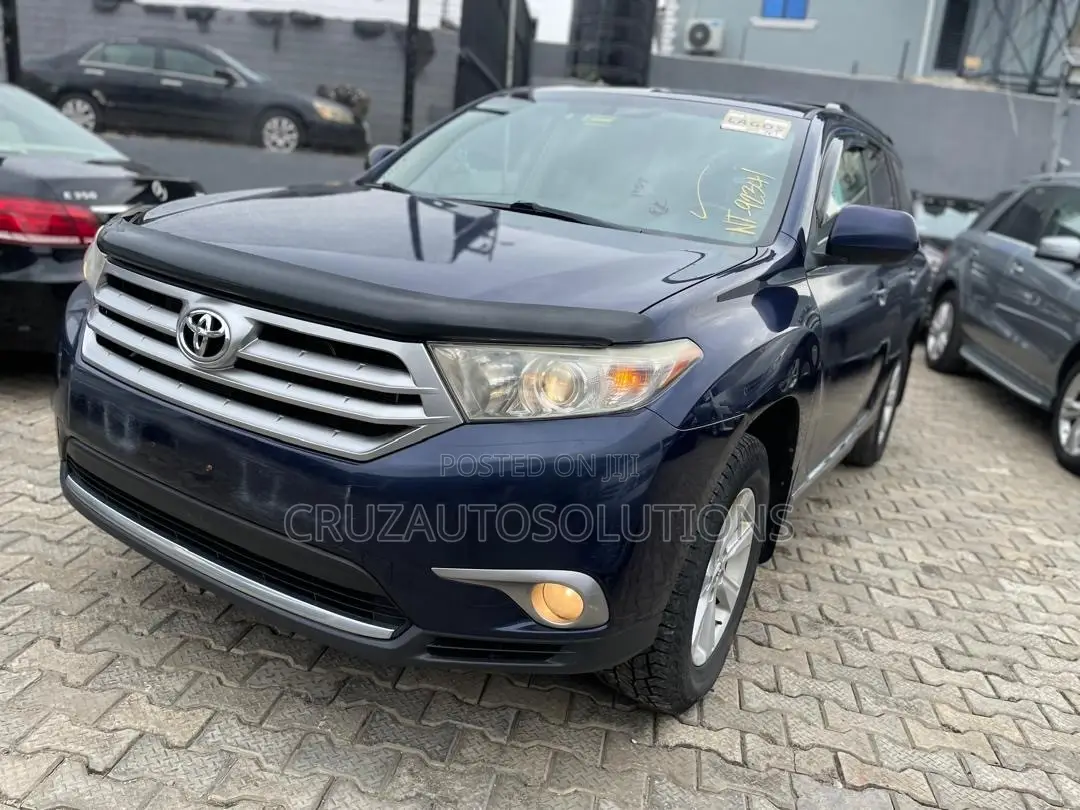 Toyota Highlander 2013 Blue