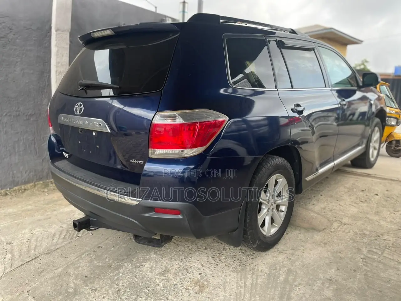 Toyota Highlander 2013 Blue