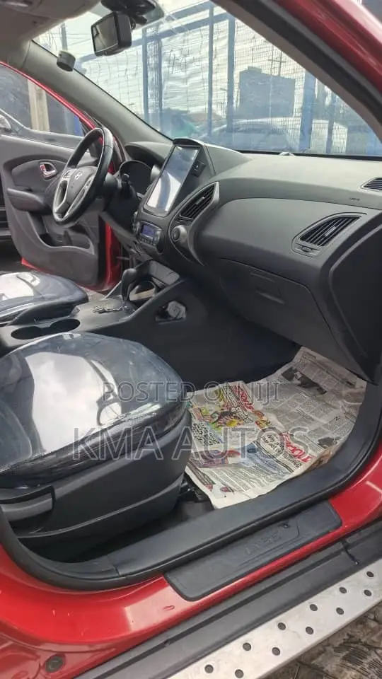 Hyundai Ix35 2011 Red