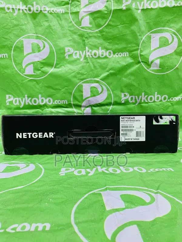 NetGear AV Line M4250-12m2xf Managed Switch
