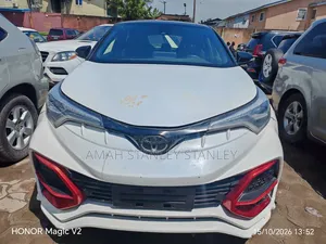 Toyota C-HR LE FWD 2019 White