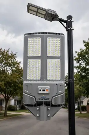 Suntrik 2700W Solar Street Light for Parking Areas