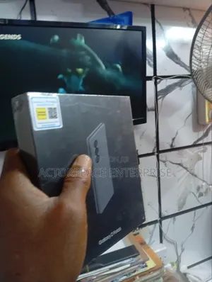 New Samsung Galaxy Z Fold6 256 GB Silver